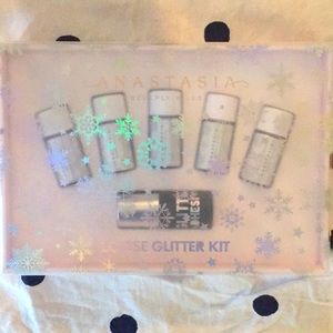 Anastasia Beverly Hills loose glitter kit